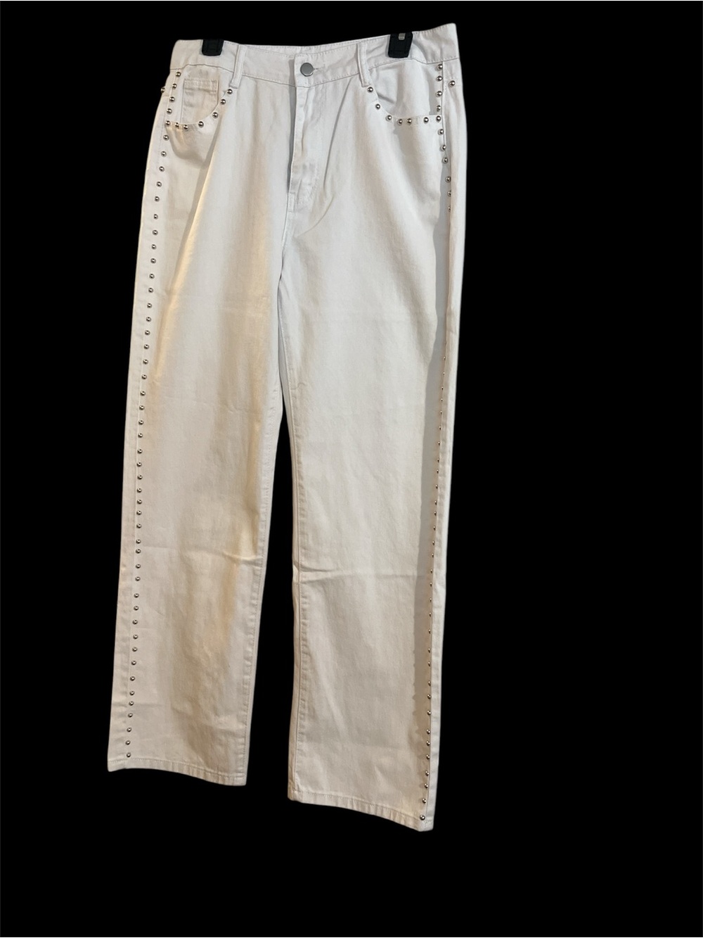 STUDDED WHITED JEANS- NWOT